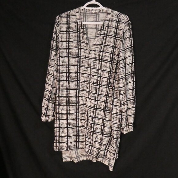 REITMANS | xl - extra large | Plaid Long Sleeve Button-Up Tunic - Picture 1 of 14